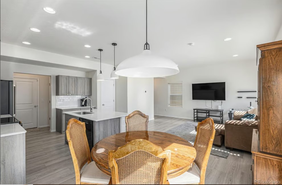 Exquisite 2-story Home